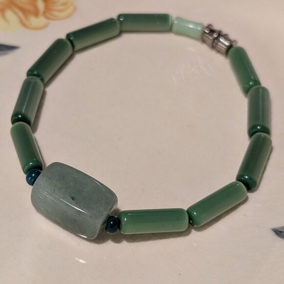 Jade bracelet - Picture 1 of 5